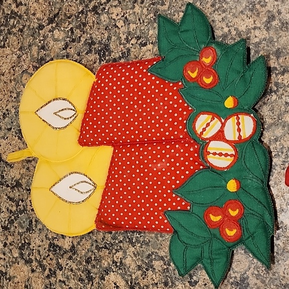 Vintage Franco Santa and Candle Potholders - Picture 3 of 9